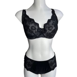 Victoria's Secret Black Lace Underwire Bra 34DD and Matching XL Panty Set